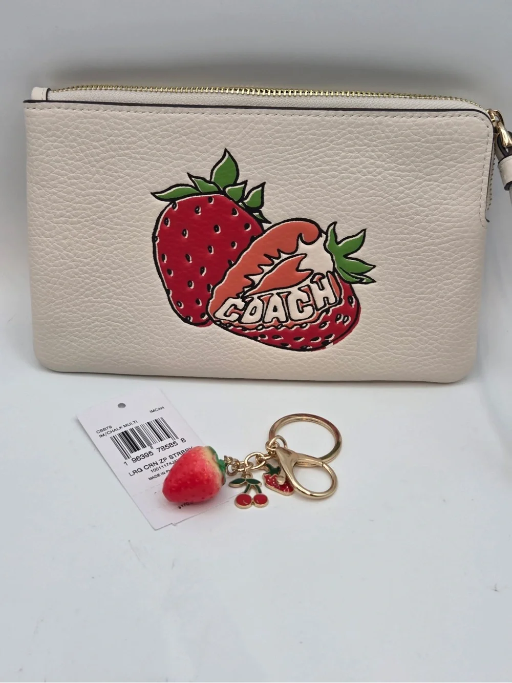 Coach Wristlet Strawberry Corner Zip With Strawberry Graphic new with tags